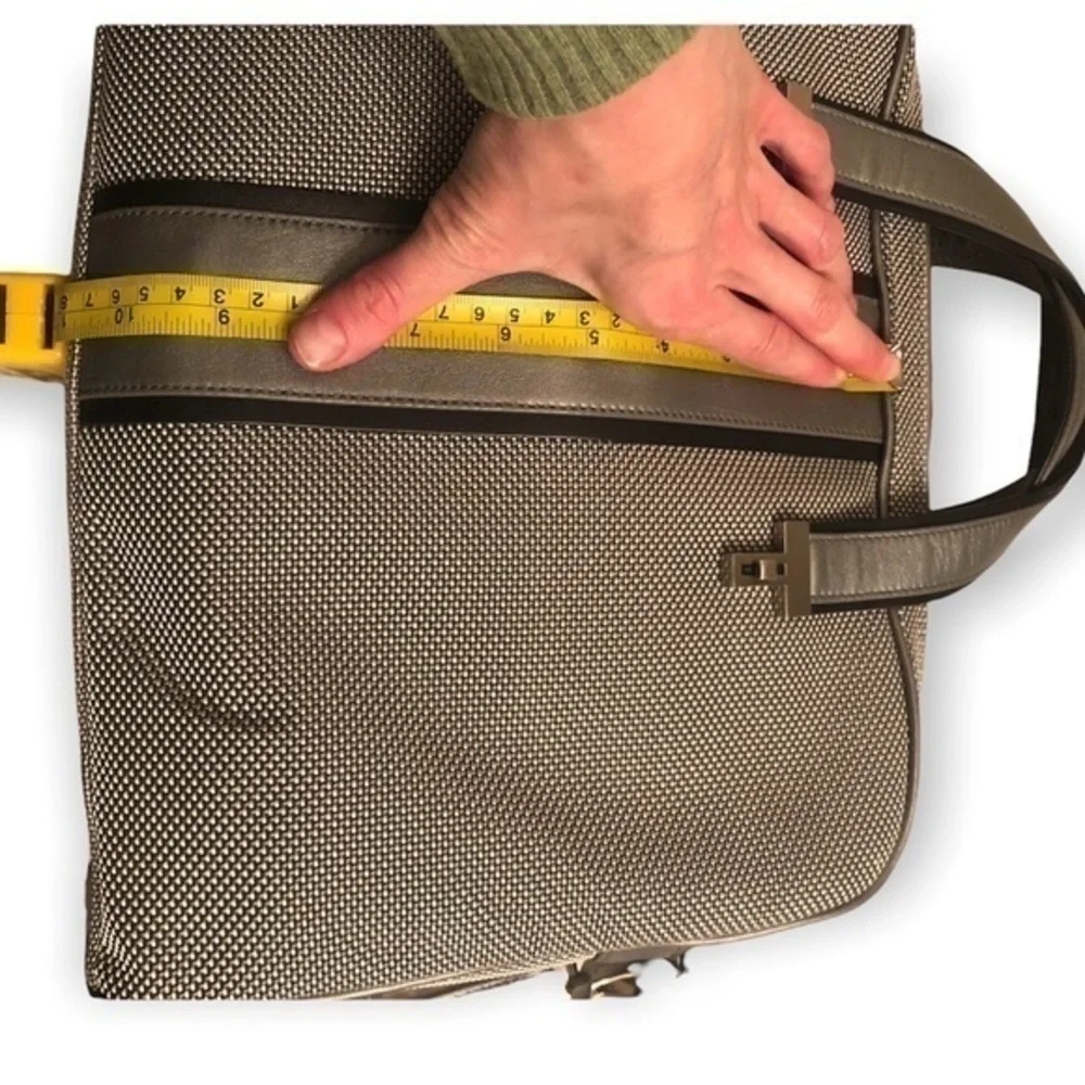 Tumi gray silver laptop briefcase business bag